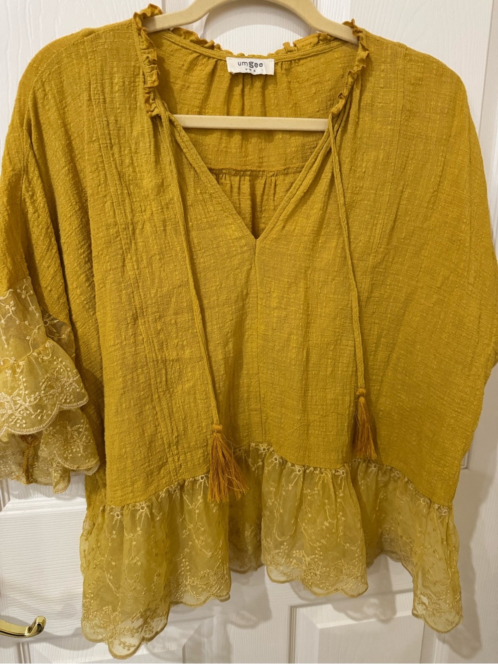 Umgee Mustard Yellow Peasant Blouse with Lace Hem